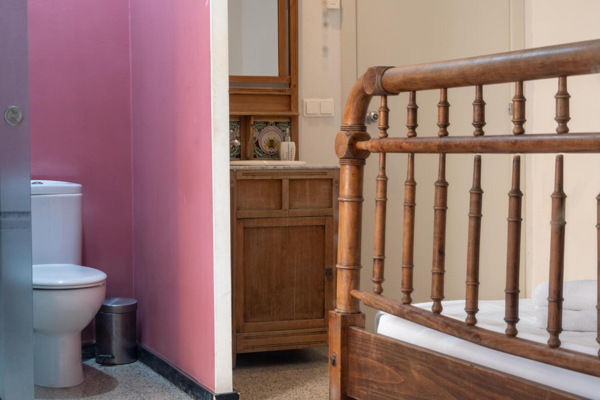 Flora Bed & Breakfast Banyoles Exterior photo